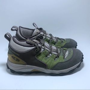 Salomon Hiking Shoes Women’s size 7